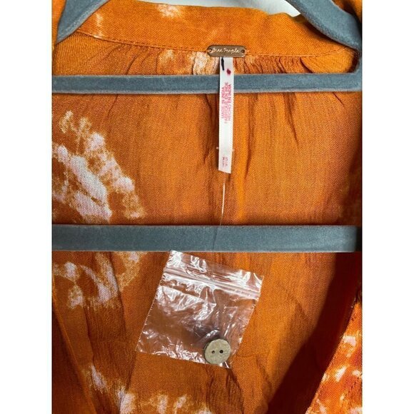 Free People Marla Printed Wrap Romper Dress Shorts Size XS NEW Orange Tie Dye - Picture 7 of 7